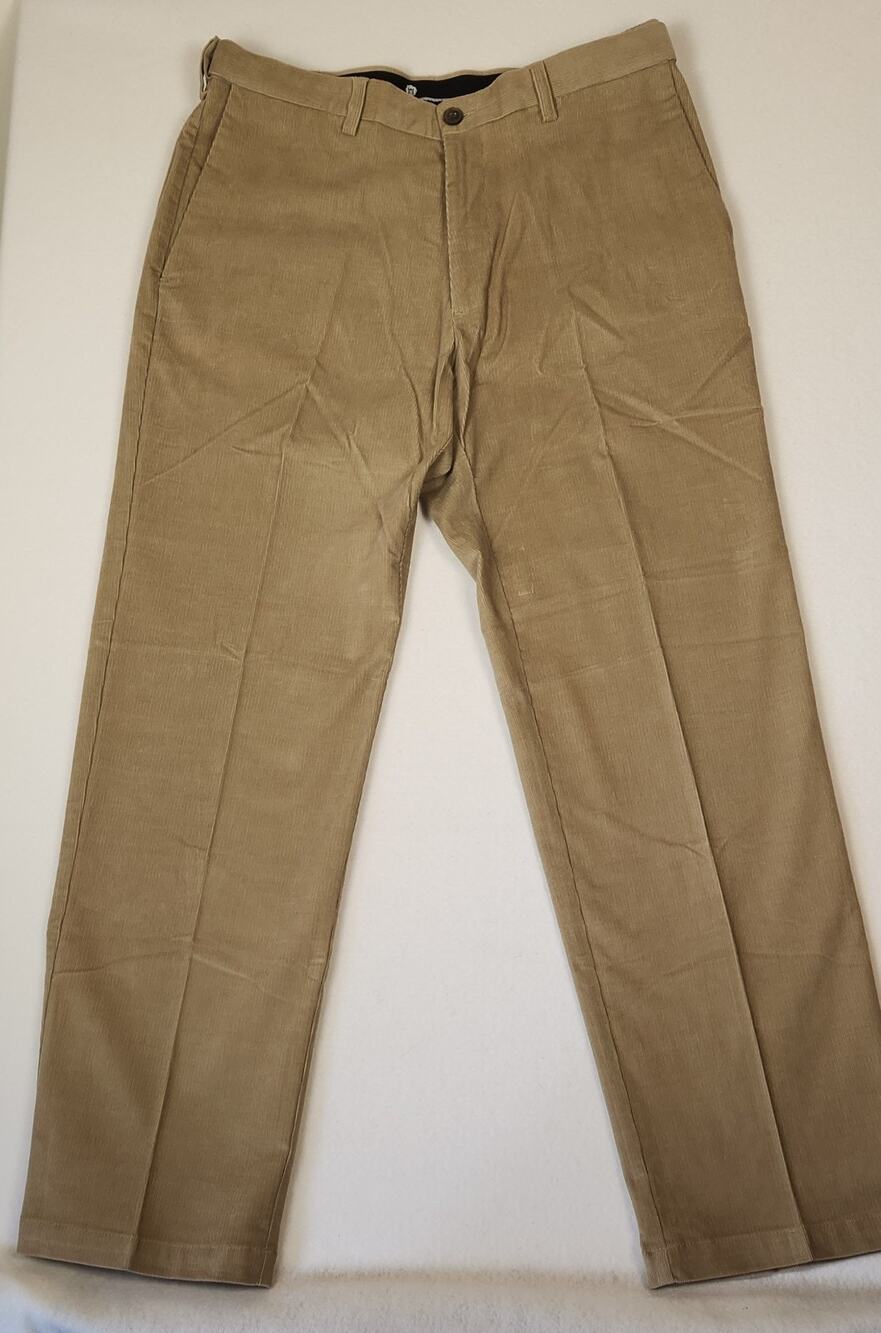 Haggar Mens 36x32 Tan Classic Fit Premium Stretch Corduroy Pants